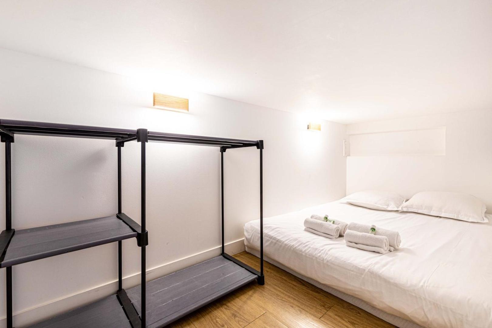 Disponible - Paris - All Equipped Duplex - From 1 To 6 Guests ภายนอก รูปภาพ