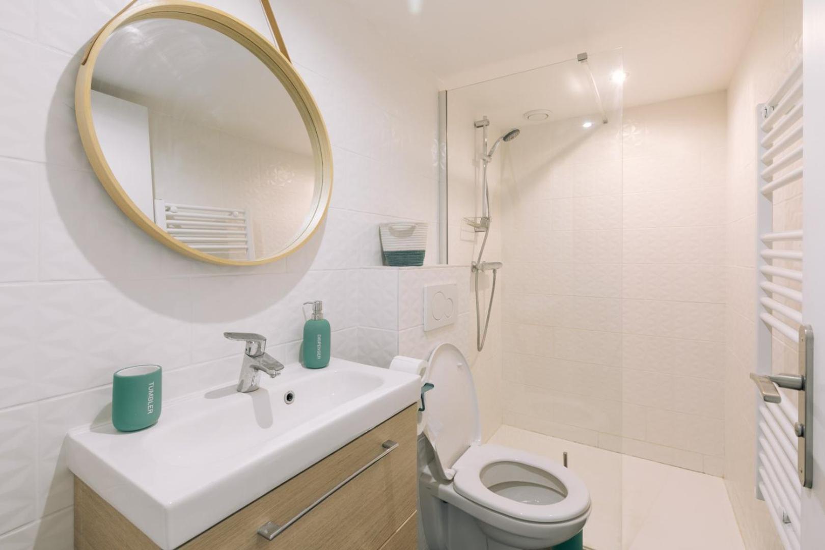Disponible - Paris - All Equipped Duplex - From 1 To 6 Guests ภายนอก รูปภาพ